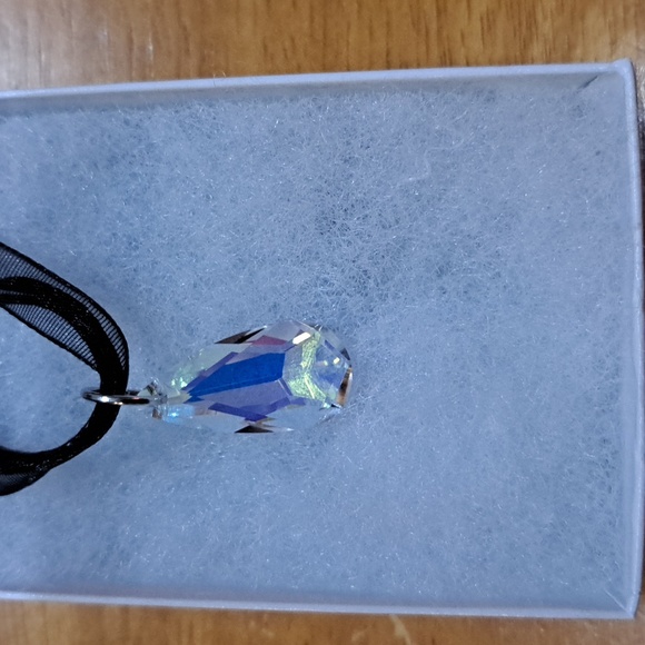 After Midnight Crystal Marquise Necklace - Picture 3 of 6